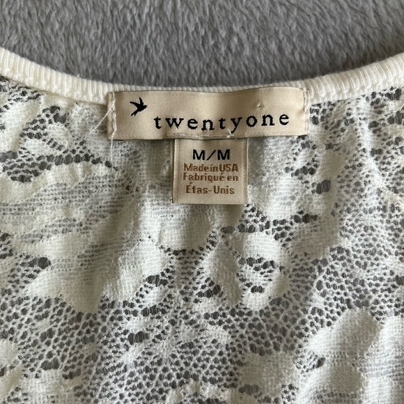𝅺💜3/$15 Twentyone Spaghetti Strap Lace White tank tops size M - Picture 7 of 7